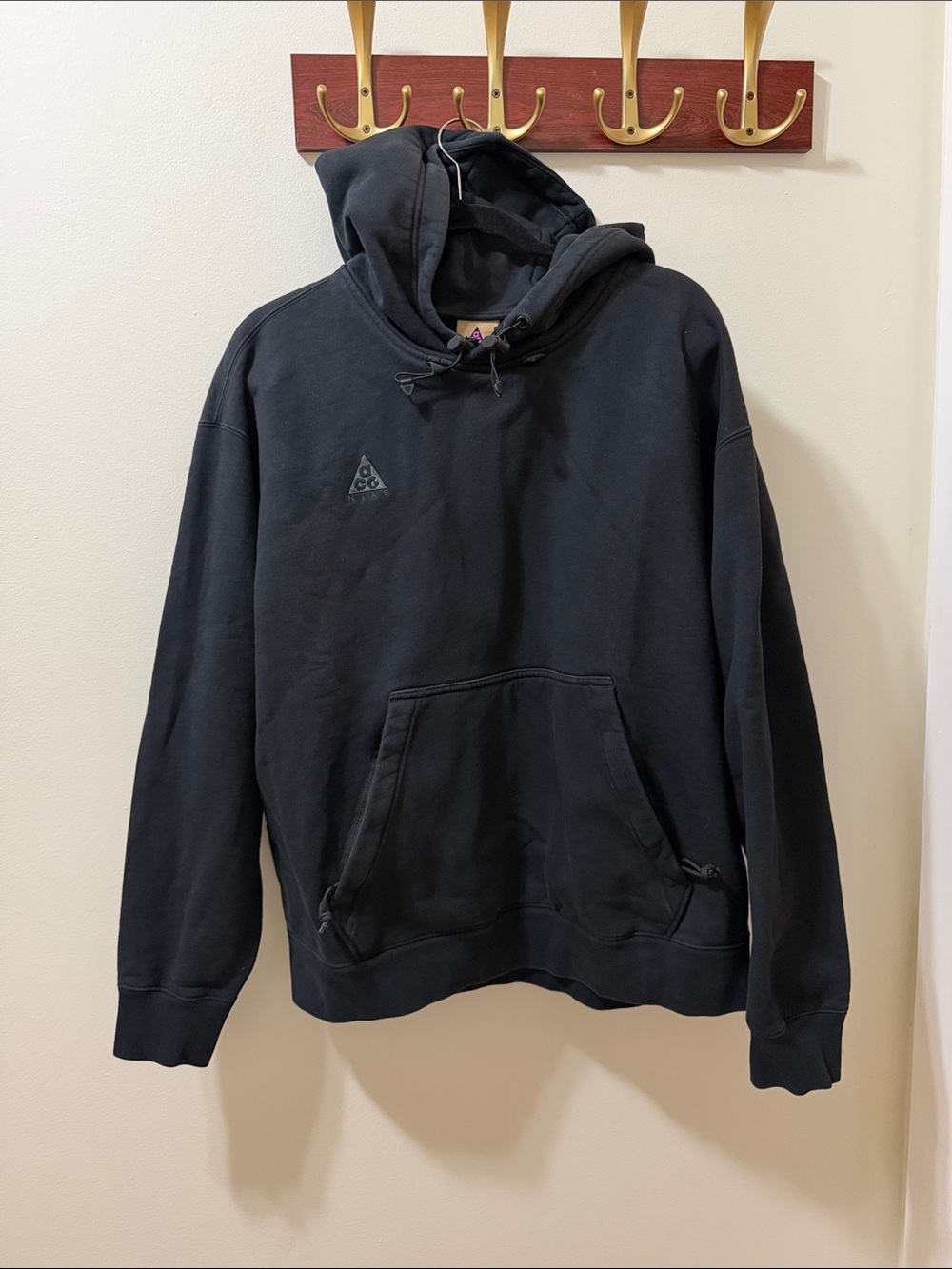 Nike ACG Black Pullover Hoodie - Men's Size L